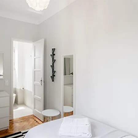 Pedrouços 37 Lisboa